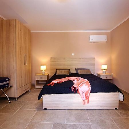 Gk Mediterranean Village - Airport Free Shuttle By Gk Properties Markópoulon Esterno foto